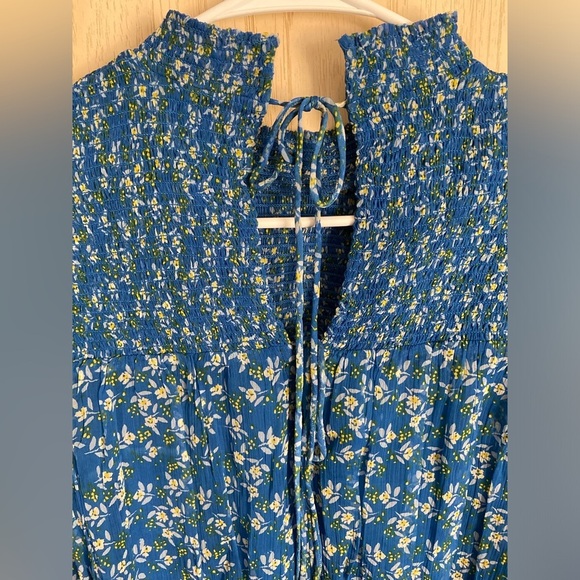 FREE PEOPLE ROMA FLORAL-PRINTED Blue BLOUSE TOP Sz Medium - Picture 8 of 14